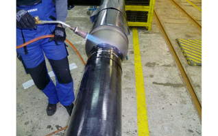 Vacuum-insulated piping