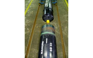 Vacuum-insulated piping