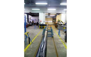 Vacuum-insulated piping