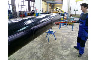 Vacuum-insulated piping